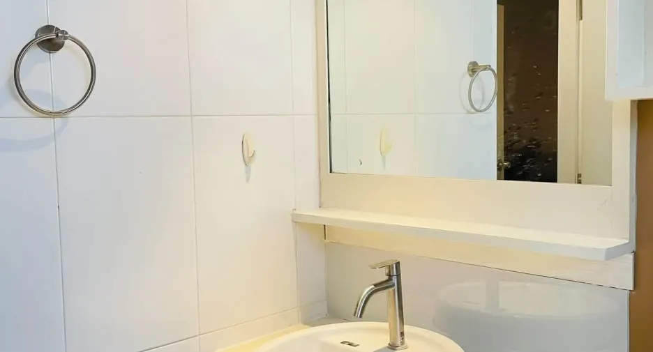 For rent 2 ベッドルーム condo in Phra Khanong, Bangkok