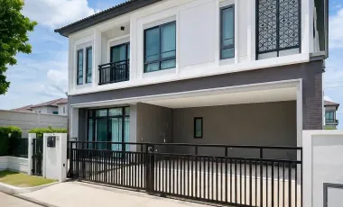 À vendre 4 chambres maison à Lat Krabang, Bangkok