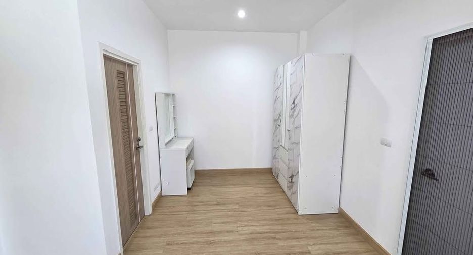 Casa en venta y en alquiler de 3 habitaciones en San Sai, Chiang Mai