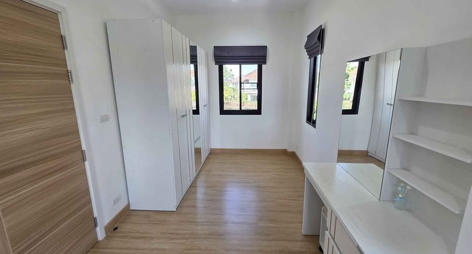 Casa en venta y en alquiler de 3 habitaciones en San Sai, Chiang Mai