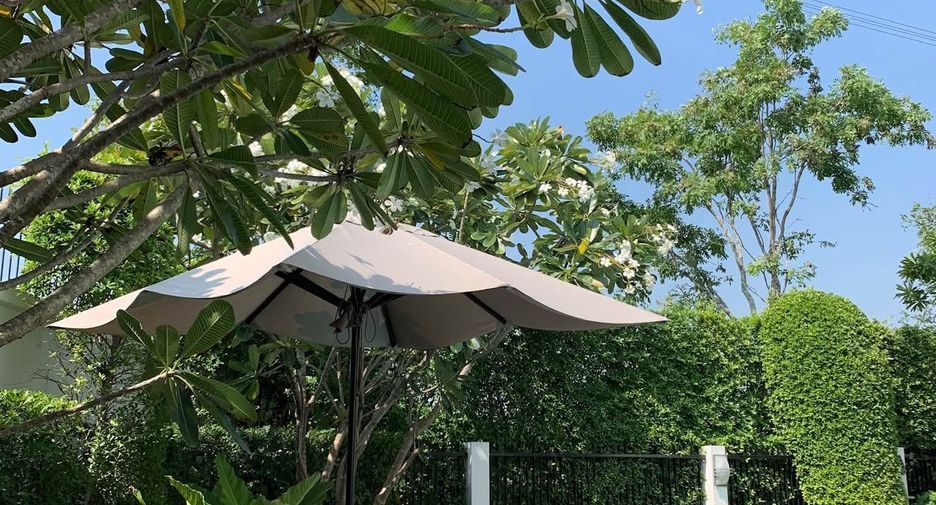 For sale and for rent 4 bedrooms house in Prawet, Bangkok
