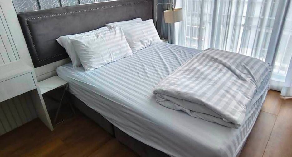 For rent 2 bedrooms condo in Khlong Toei, Bangkok