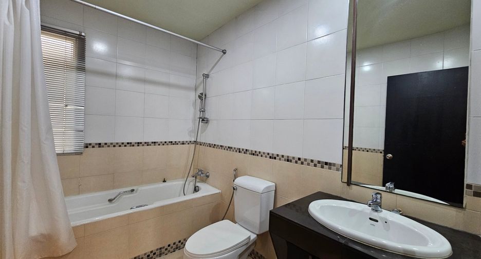 For rent 1 Beds condo in Khlong Toei, Bangkok