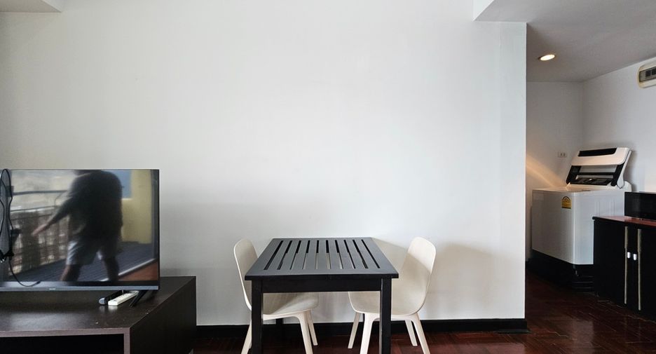 For rent 1 Beds condo in Khlong Toei, Bangkok