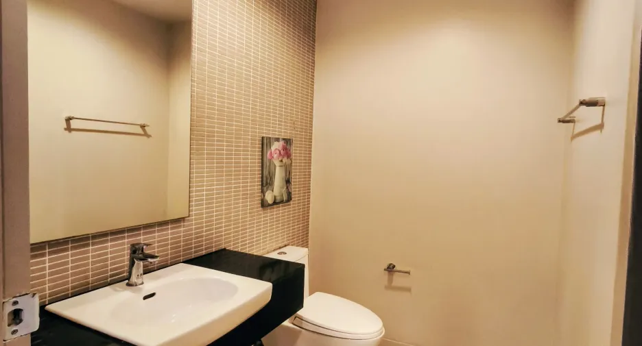 For sale and for rent 2 bedrooms condo in Hua Hin, Prachuap Khiri Khan