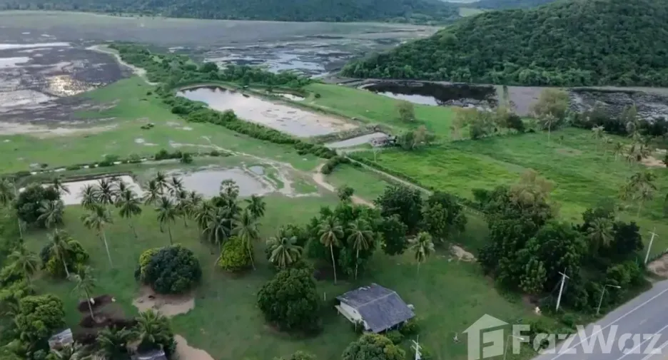 Terreno en venta en Sam Roi Yot, Prachuap Khiri Khan