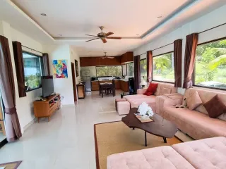 For sale 5 bedrooms villa in Ko Samui, Surat Thani