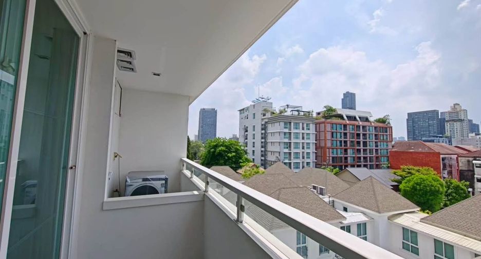 For rent 2 ベッドルーム condo in Watthana, Bangkok
