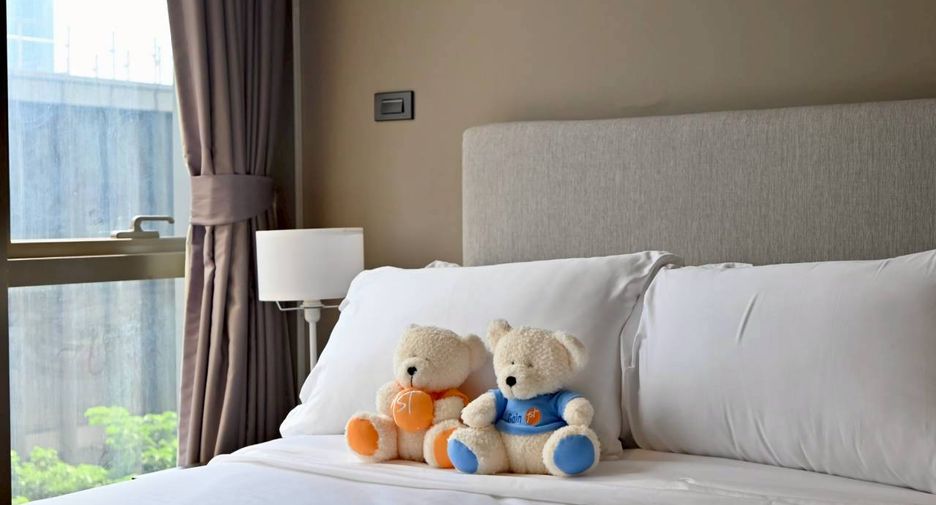 For rent 2 bedrooms condo in Khlong Toei, Bangkok