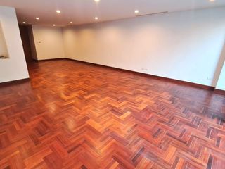 For rent 3 bedrooms townhouse in Khlong Toei, Bangkok