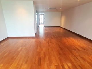 For rent 3 bedrooms townhouse in Khlong Toei, Bangkok