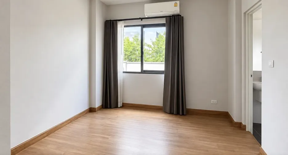 出售 4 卧室 独立屋 在 Pak Kret, Nonthaburi