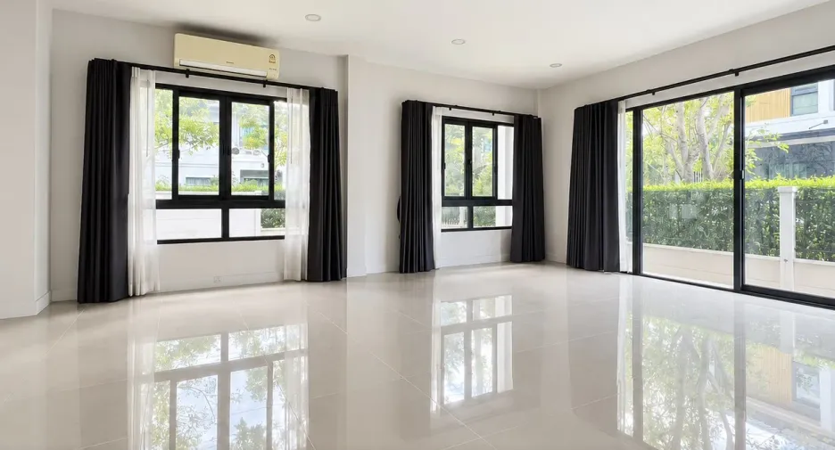 出售 4 卧室 独立屋 在 Pak Kret, Nonthaburi