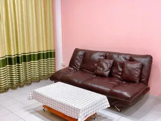 For rent 2 bedrooms townhouse in Mueang Nonthaburi, Nonthaburi