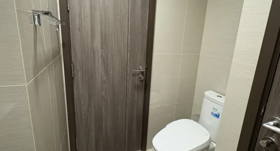 À vendre 1 chambre condo à Bang Na, Bangkok
