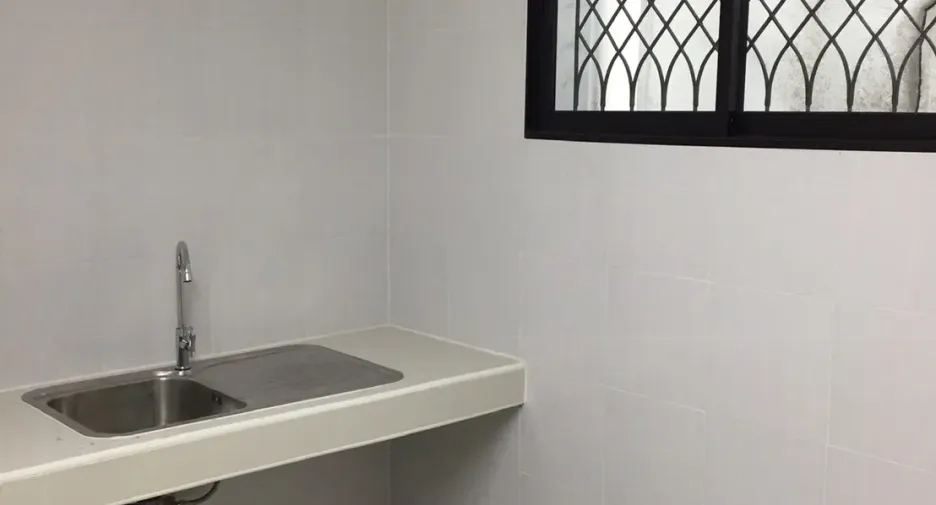 Gewerbefläche zur Miete mit 3 Zimmer in Suan Luang, Bangkok