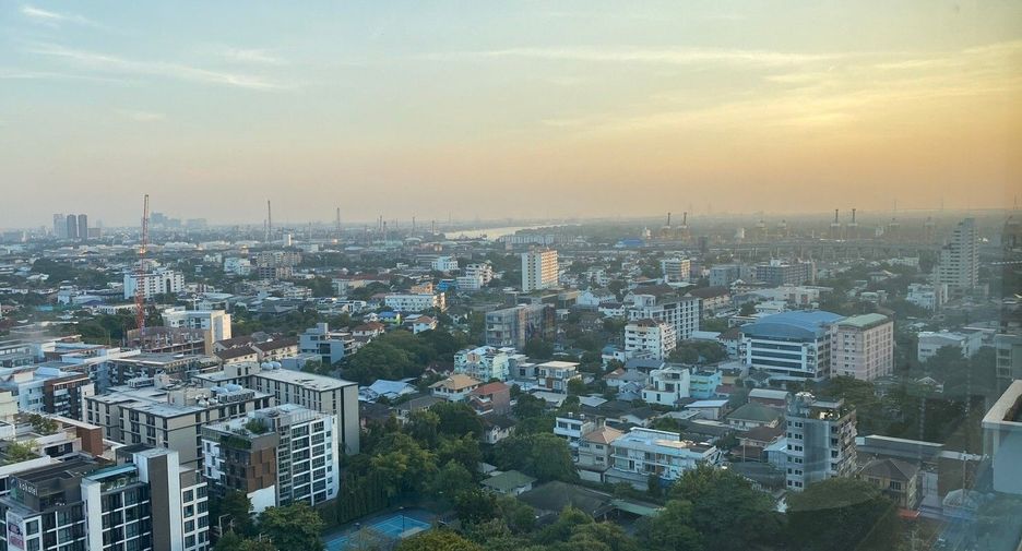 For sale 1 bed condo in Phra Khanong, Bangkok