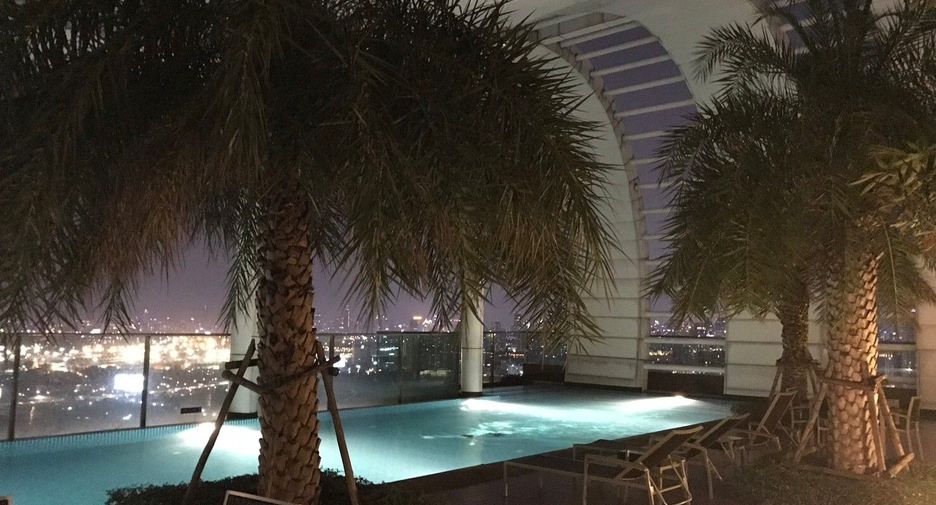 For sale 1 bed condo in Phra Khanong, Bangkok