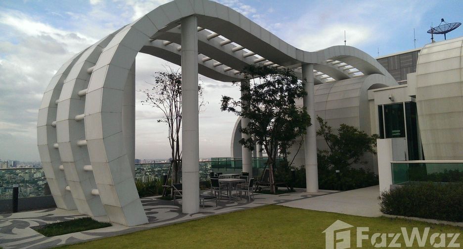 For sale 1 bed condo in Phra Khanong, Bangkok