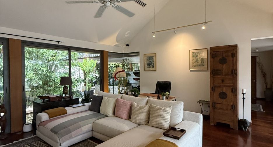Villa zum Kauf und zur Miete mit 5 Zimmer in Mueang Phuket, Phuket