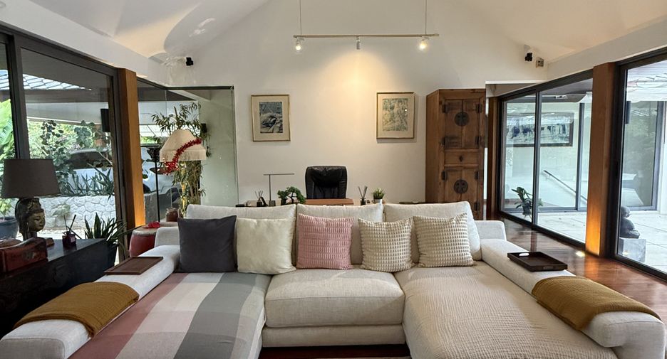 Villa zum Kauf und zur Miete mit 5 Zimmer in Mueang Phuket, Phuket