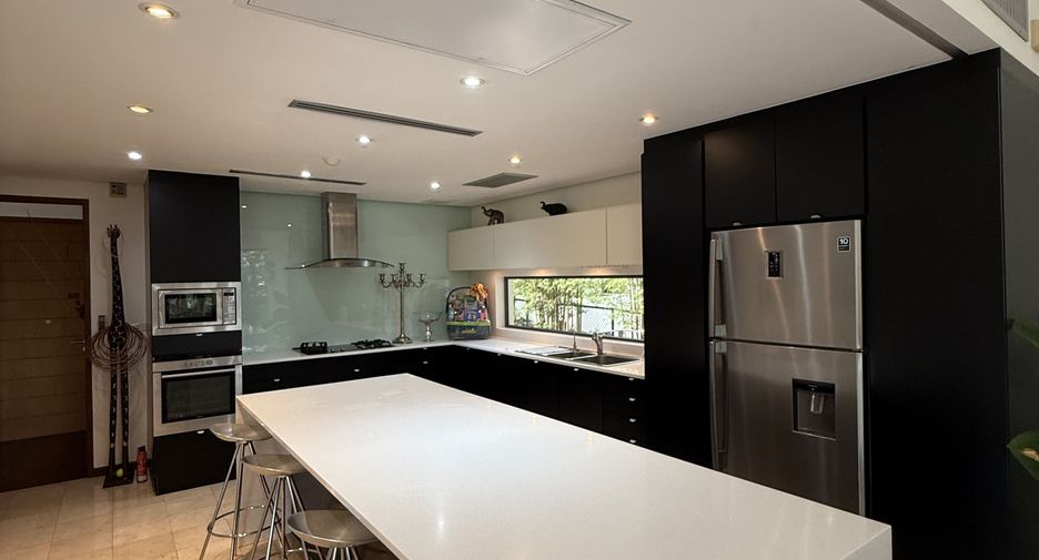 Villa zum Kauf und zur Miete mit 5 Zimmer in Mueang Phuket, Phuket