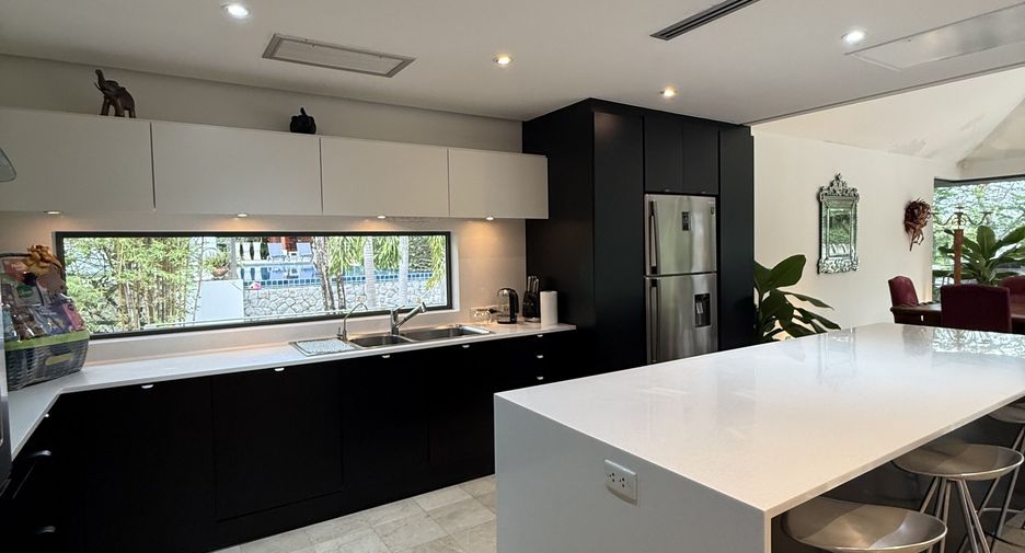 Villa zum Kauf und zur Miete mit 5 Zimmer in Mueang Phuket, Phuket