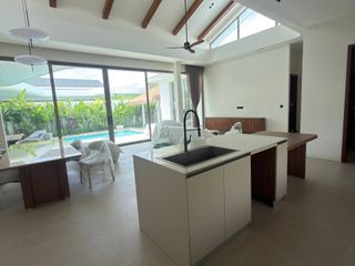 Villa en venta de 4 habitaciones en Thalang, Phuket