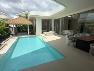 Villa en venta de 4 habitaciones en Thalang, Phuket