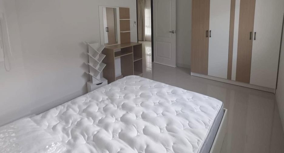 Haus zur Miete mit 4 Zimmer in Mueang Phuket, Phuket