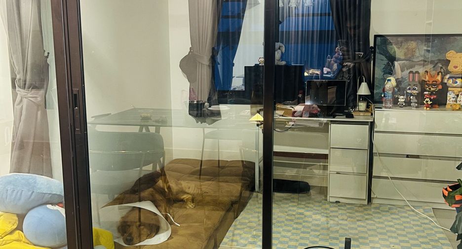 Casa en venta y en alquiler de 4 habitaciones en Bang Khun Thian, Bangkok