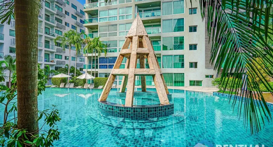 出售 和 出租 1 卧室 公寓 在 Bang Lamung, Chon Buri