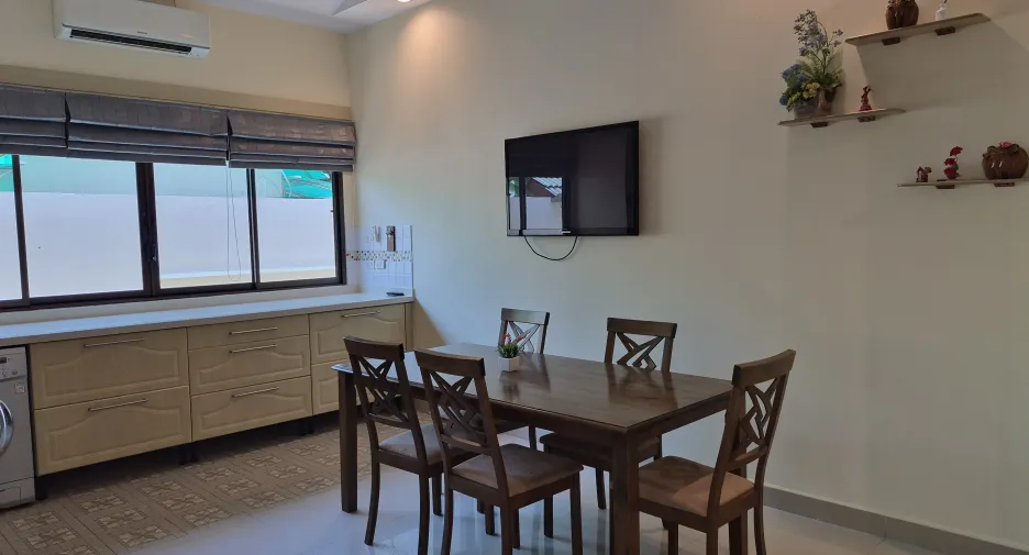 For sale 4 bedrooms house in Huay Yai, Pattaya
