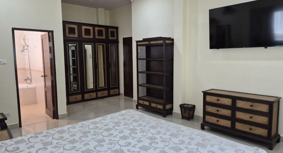 For sale 4 bedrooms house in Huay Yai, Pattaya