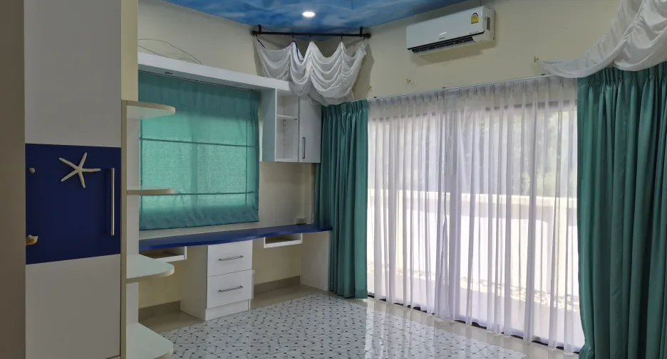 For sale 4 bedrooms house in Huay Yai, Pattaya