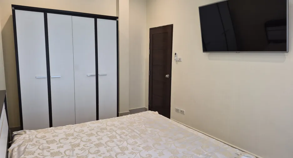 For sale 4 bedrooms house in Huay Yai, Pattaya