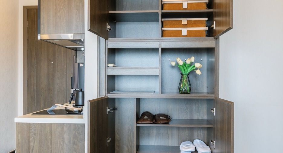 Condo en alquiler de 2 habitaciones en Watthana, Bangkok