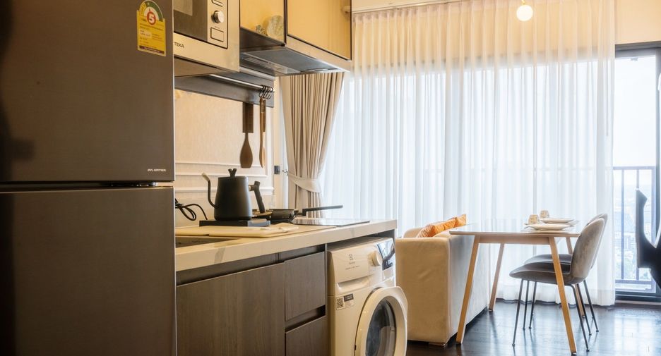 Condo en alquiler de 2 habitaciones en Watthana, Bangkok