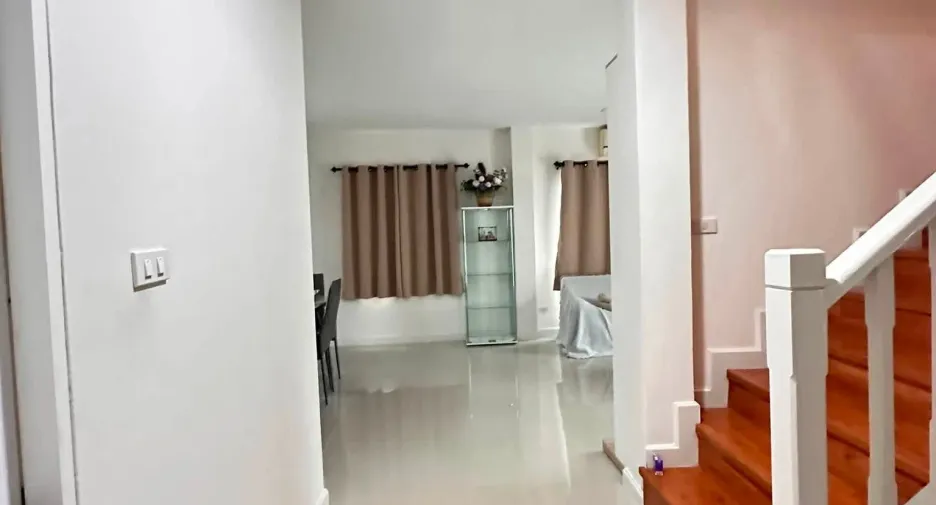 出租 3 卧室 独立屋 在 San Kamphaeng, Chiang Mai