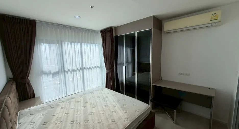 For sale 1 bed condo in Khlong Toei, Bangkok