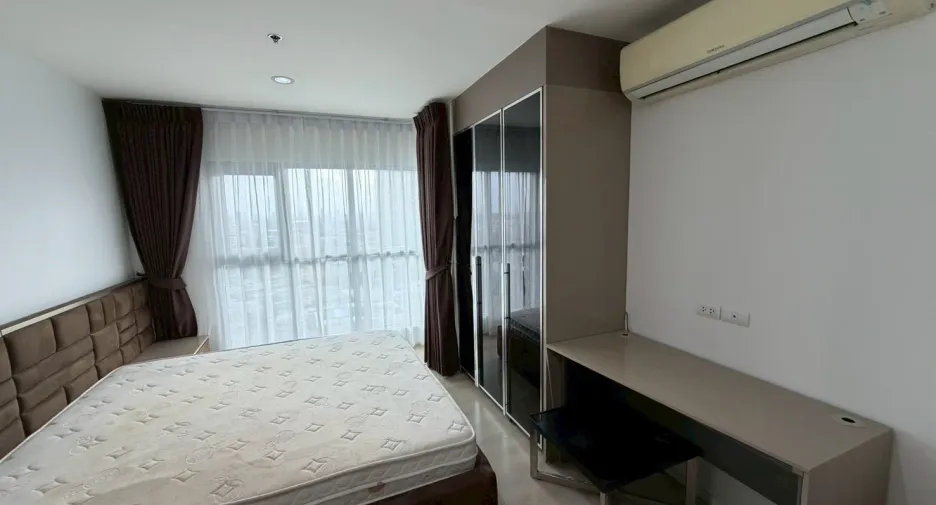 For sale 1 bed condo in Khlong Toei, Bangkok