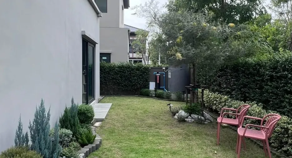 Haus zur Miete mit 4 Zimmer in Saphan Sung, Bangkok