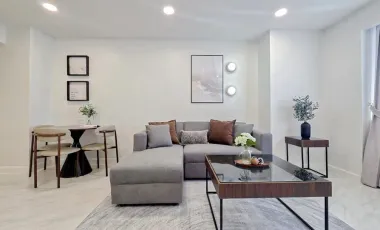 For sale 1 bed condo in Khlong Toei, Bangkok