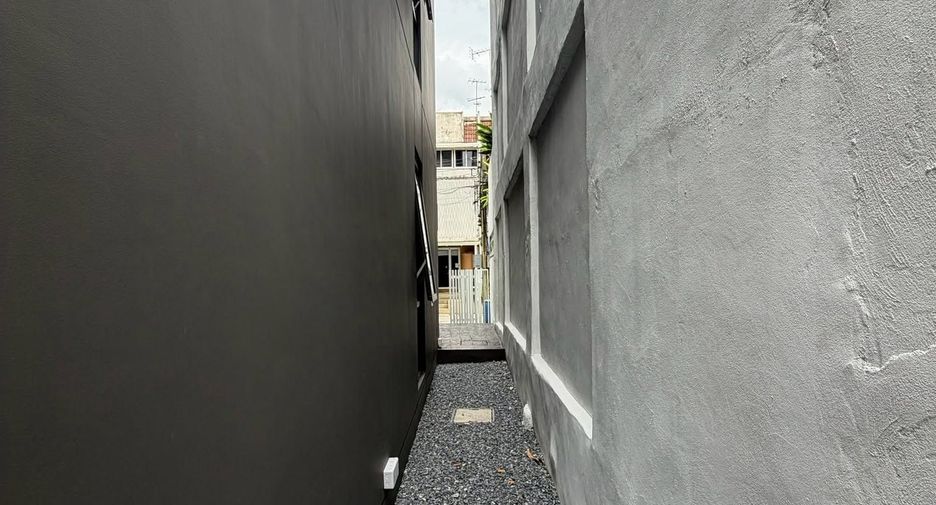 出售 和 出租 办公室 在 Huai Khwang, 曼谷