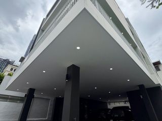 出售 和 出租 办公室 在 Huai Khwang, 曼谷