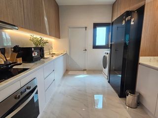 Haus zum Kauf und zur Miete mit 4 Zimmer in Mueang Phuket, Phuket