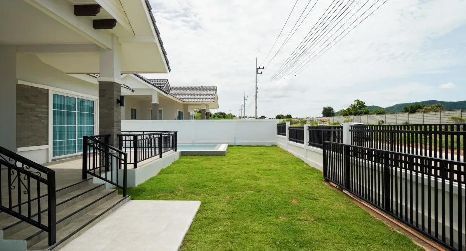 Villa zum Kauf mit 3 Zimmer in Bang Saray, Pattaya