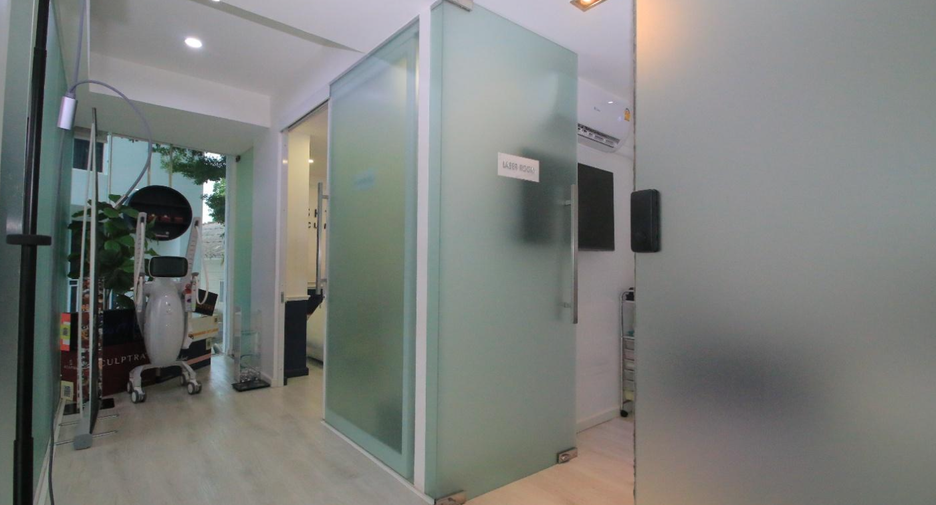 For sale office in Wang Thonglang, Bangkok