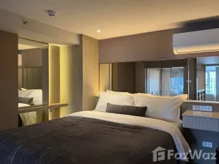 For rent 2 bedrooms condo in Bang Rak, Bangkok