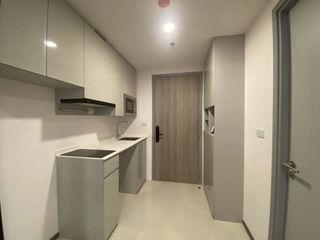 À louer studio condo à Huai Khwang, Bangkok